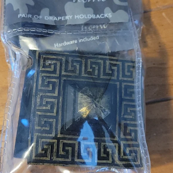 Drapery holdbacks - Picture 2 of 2